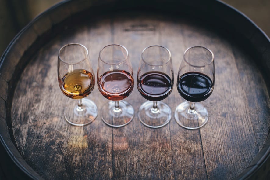 Conheça os diferentes tipos de vinhos e o que os torna únicos para seu paladar